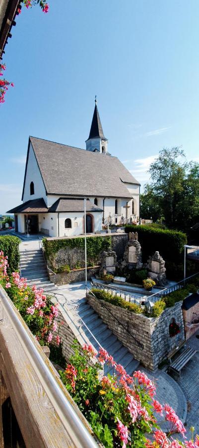 Hotel Gasthaus Kirchenwirt Koppl Exterior foto